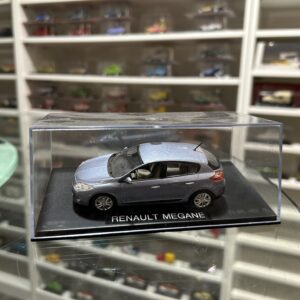 Renault Megane gris platine 1/43