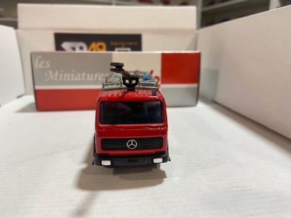 Mercedes Grande Puissance Mousse Pompiers Solido 1/43 – Image 2
