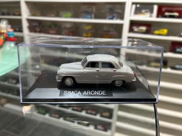 Simca Aronde grise 1/43