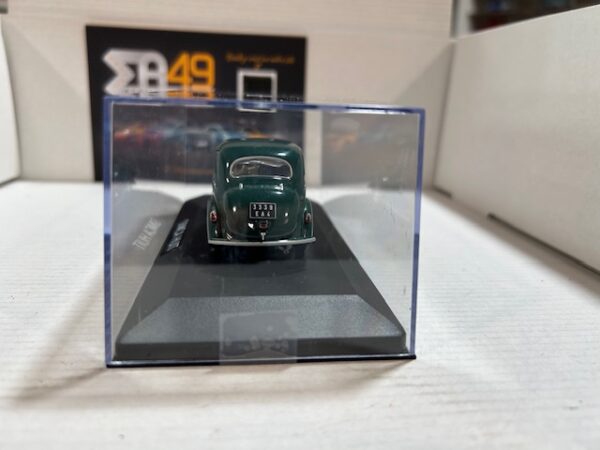 Simca Huit verte 1/43 – Image 2