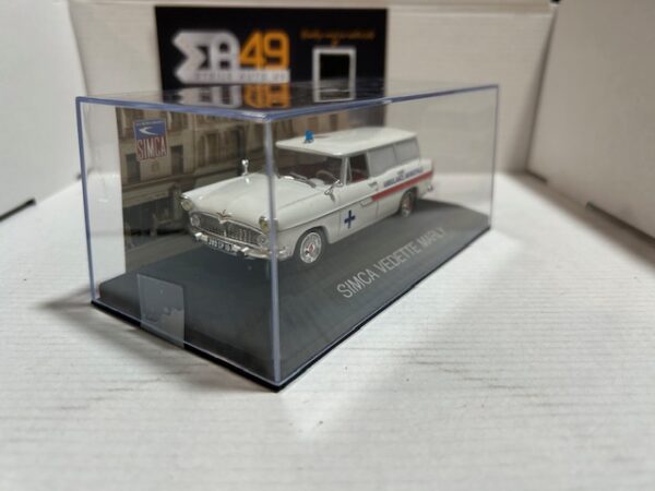 Simca Vedette Marly Ambulance 1/43 – Image 3
