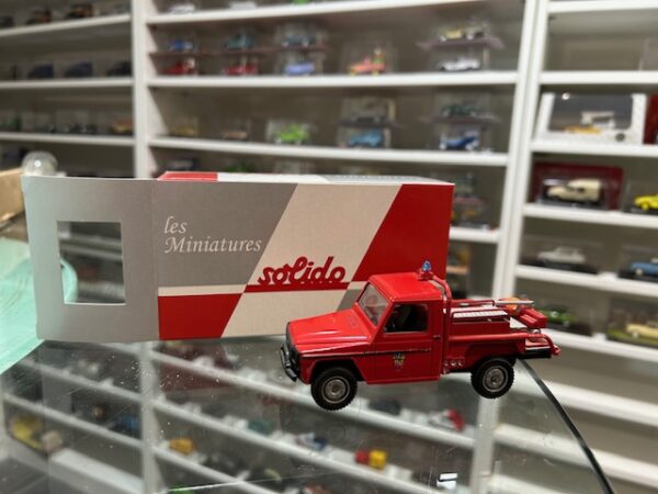 Camion Pompiers Peugeot P4 Solido 1/43