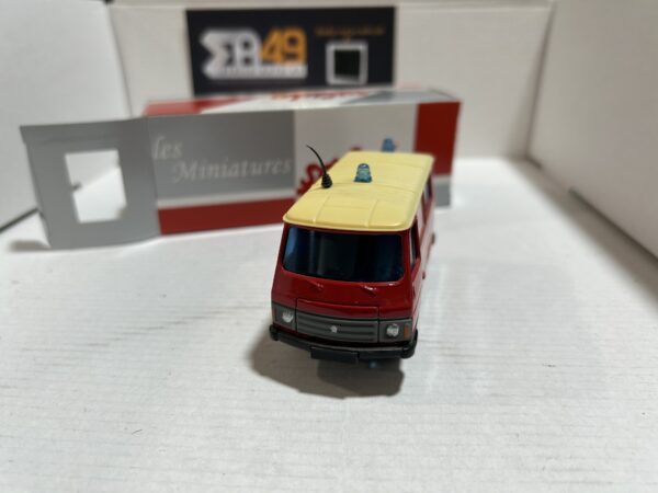 Peugeot Pompiers J9 Solido 1/43 – Image 2
