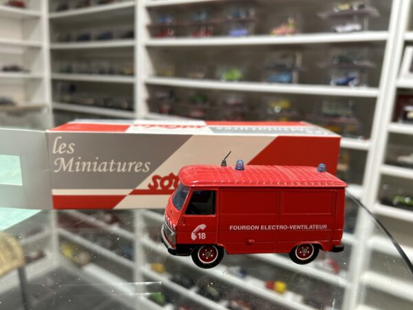 Peugeot J9 Fourgon Electro-Ventilateur Pompiers Solido 1/43