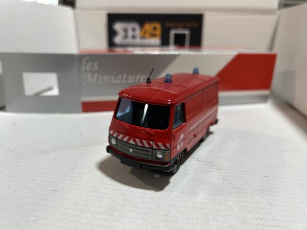 Peugeot J9 Fourgon Electro-Ventilateur Pompiers Solido 1/43 – Image 2