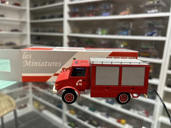 Mercedes Unimog Pompiers Solido 1/50