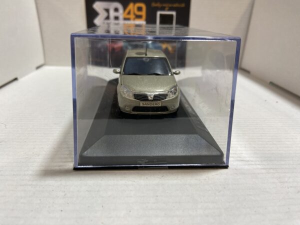 Dacia Sandero 1/43 – Image 2
