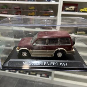 Mitsubishi Pajero 1997 1/43