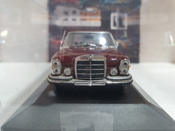 Mercedes-Benz 300 SEL 1/43 – Image 2