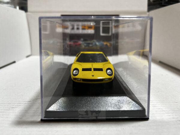 Lamborghini Miura (1966) 1/43 – Image 2