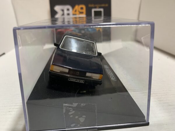 Peugeot 604 Bleue Marine 1/43 – Image 3