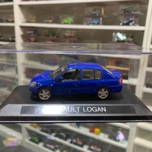 Renault Logan bleu 1/43