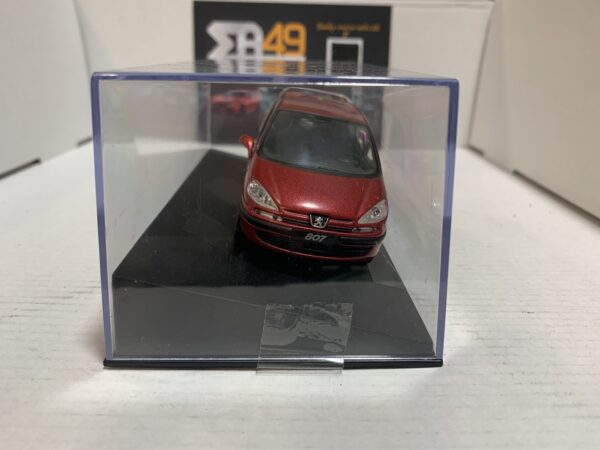 Peugeot 807 Rouge 1/43 – Image 2