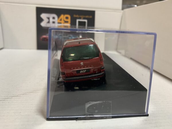 Peugeot 807 Rouge 1/43 – Image 3