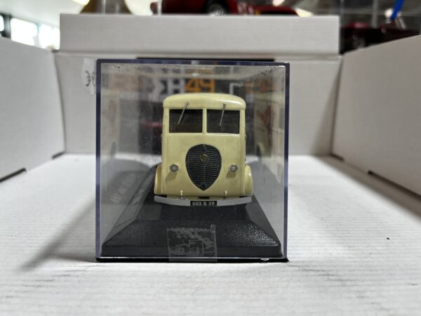 Peugeot Q3 A La vache qui rit 1948 1/43 – Image 2
