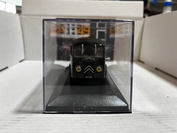 Citroen Tube Michelin 1/43 – Image 2