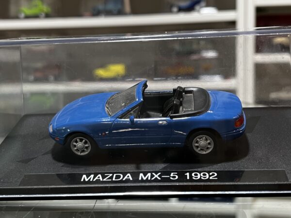 Mazda Mx-5 bleu (1992) 1/43