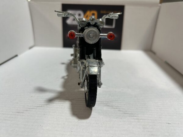 Suzuki GT 750 Polistil 1/15 – Image 2