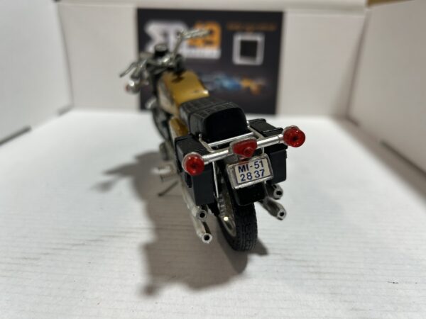 MS 100 Honda 750 Polistil 1/15 – Image 3