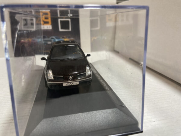 Renault VELSATIS V6 (2005) Marron 1/43 – Image 3