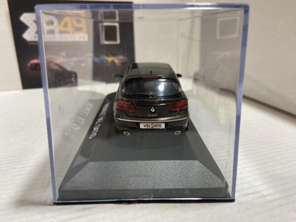 Renault VELSATIS V6 (2005) Marron 1/43 – Image 2