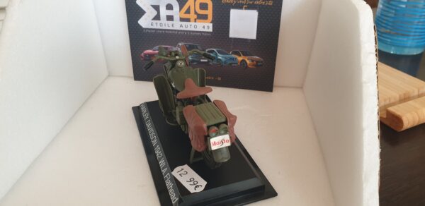 Harley Davidson 1942 WLA Flathead 1/18 – Image 3