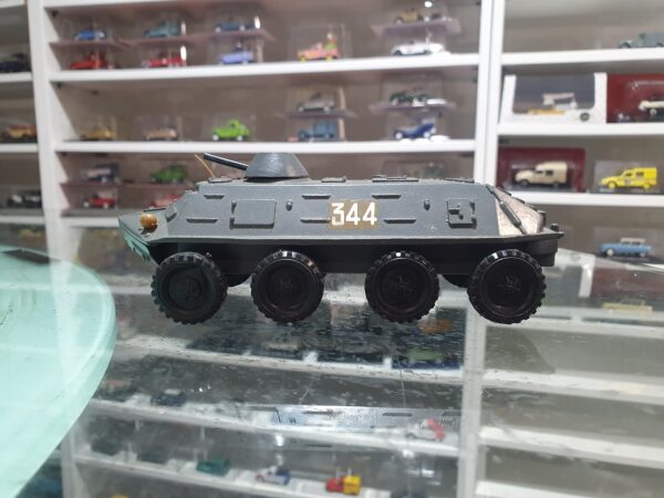 Tank soviétique BTR-60PB blindé 1990