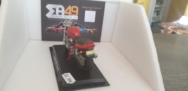 Suzuki 600 Bandit 1/18 – Image 2