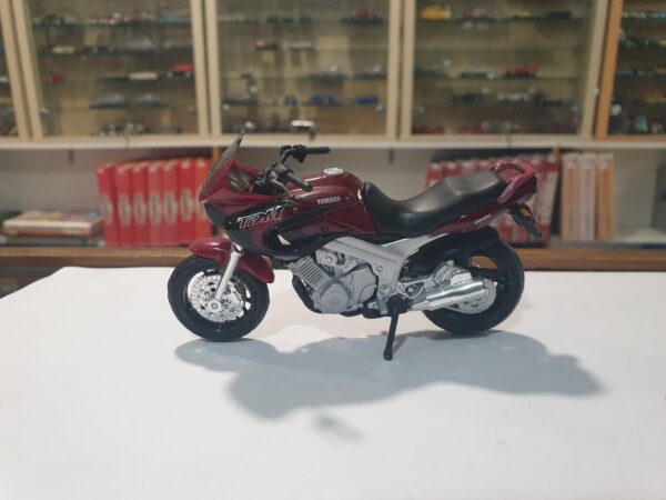 Yamaha TDM TWIN 850 1/18 Maisto – Image 7