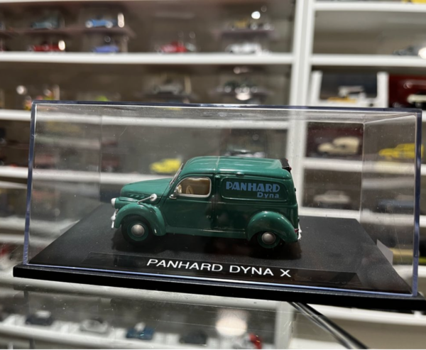 Panhard Dyna X fourgon 1/43