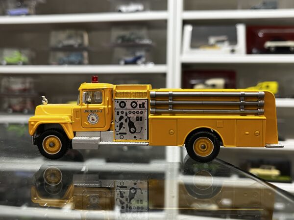 Mack Pompiers Engine 4 Solido 1/60