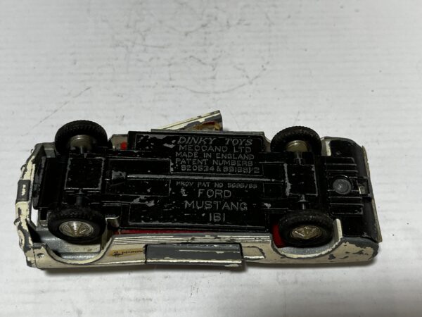 Ford Mustang 2+2 Fast Back N°161 Dinky Toys 1/43 – Image 5