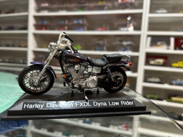 Harley FXDL Dyna Low Rider 1/18 Maisto