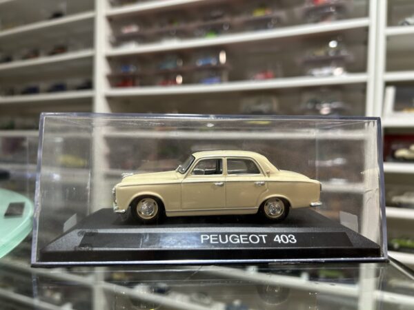 Peugeot 403 Beige 1/43