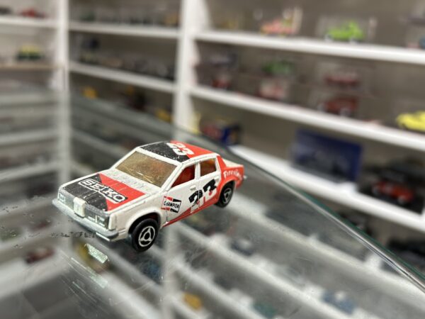 Oldsmobile Majorette 1/75