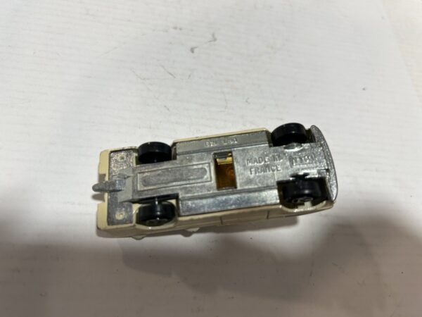Dodge Pick Up Beige Majorette 1/80 – Image 4