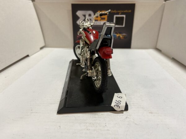 Yamaha Virago 1/18 – Image 3