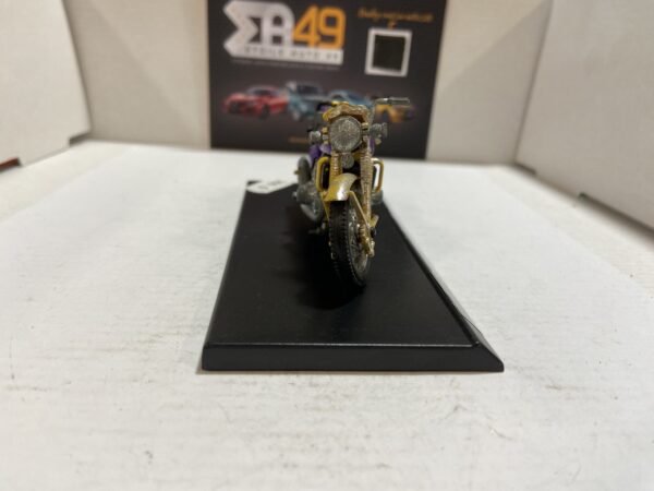 Suzuki Water Cooled 750 1/18 – Image 2