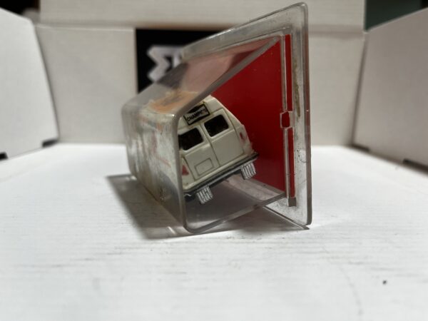 Voiture de Circuit Ambulance MK3 TCR Sous blister – Image 2