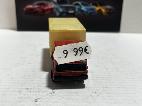 Volvo F89 Mini Jet Norev 1/64 – Image 2
