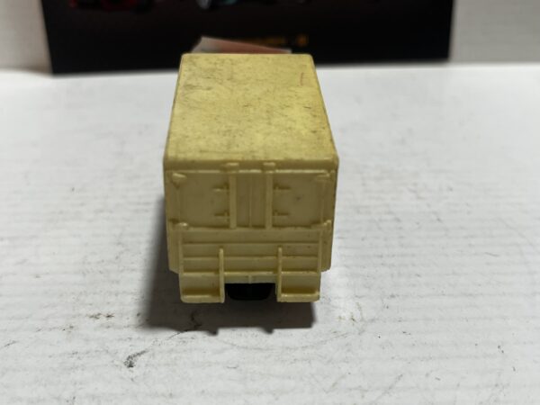 Volvo F89 Mini Jet Norev 1/64 – Image 3
