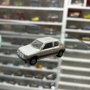 Majorette Peugeot 205 GTI 1/53