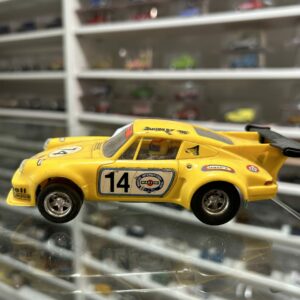 Porsche Carrera Turbo Jaune Scalextric