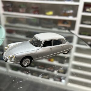 Citroen DS Pallas 1967 1/43