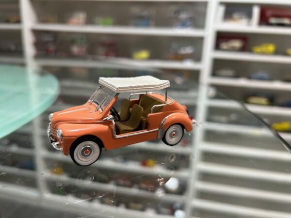Renault 4CV Ghia Jolly 1961 1/43