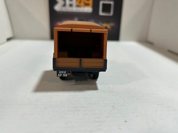 Peugeot 202 "Charbons Jacques" Norev 1/43 – Image 3