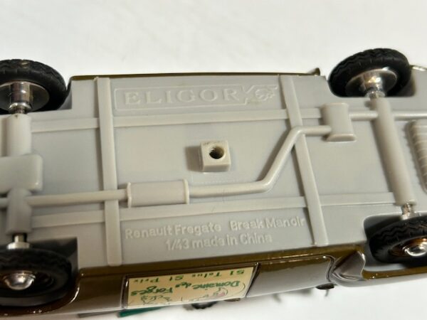 Renault Fregate Break Manoir Eligor 1/43 – Image 4