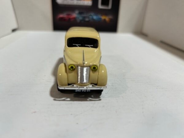 Renault Juva 4 "Bally" Eligor 1/43 – Image 2