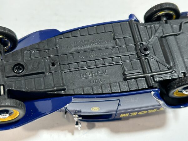 Citroen Traction 11 BL Fourgonnette Danoise 1951 Norev 1/43 – Image 2