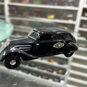 Peugeot 402 Yacco Norev 1/43
